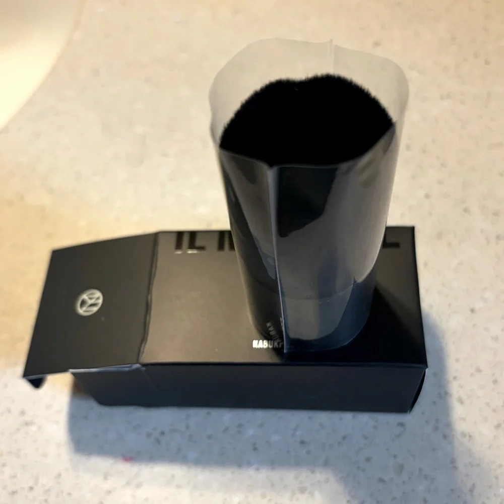 NEW Il Makiage kabuki brush makeup brush
